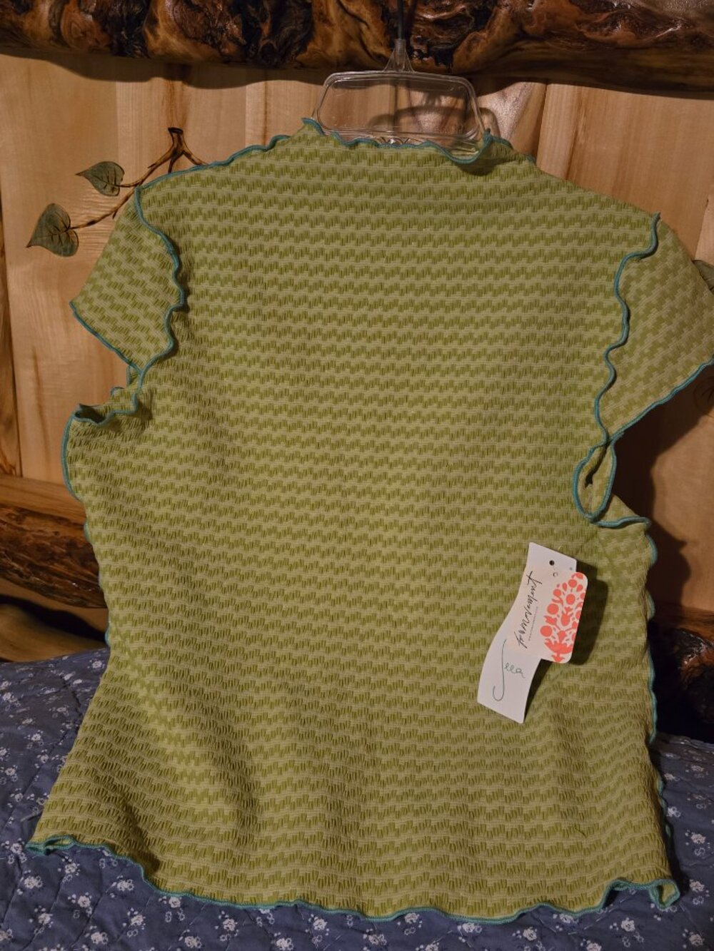 Seea Leo Rashguard Top. NWT - Picture 5 of 7